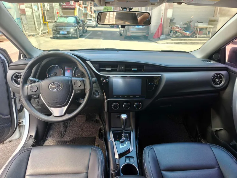 Toyota Corolla 2018 1.2T S-CVT GL-i Zhihui Edition China V exterior photo 6 Toyota Corolla 2018 1.2T S-CVT GL-i Zhihui Edition China V exterior photo 6