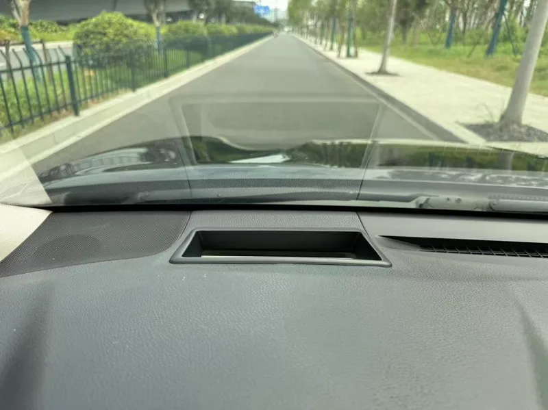 Toyota Camry 2018 2.5G Version de luxe intérieur photo 9 Toyota Camry 2018 2.5G Version de luxe intérieur photo 9