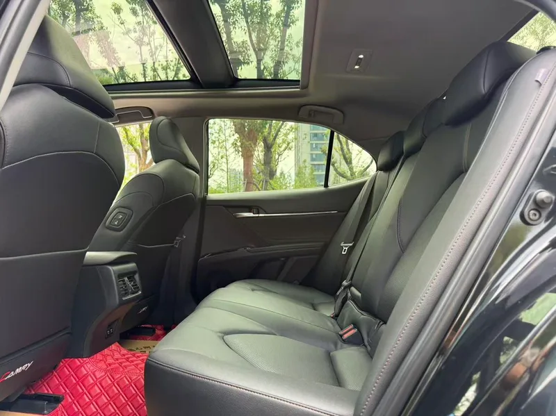 Toyota Camry 2018 2.5G Version de luxe intérieur photo 15 Toyota Camry 2018 2.5G Version de luxe intérieur photo 15