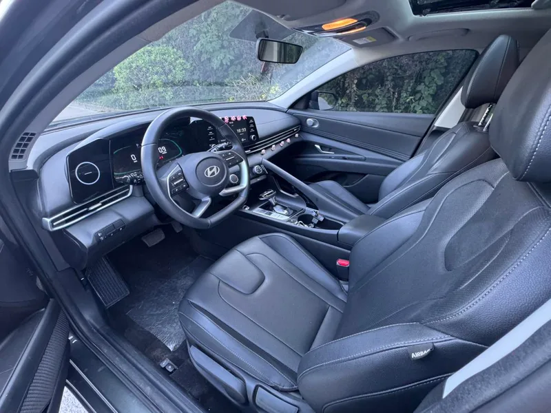 Hyundai Elantra 2023 1.5L CVT GLX Элитная версия экстерьер фото 5 Hyundai Elantra 2023 1.5L CVT GLX Элитная версия экстерьер фото 5
