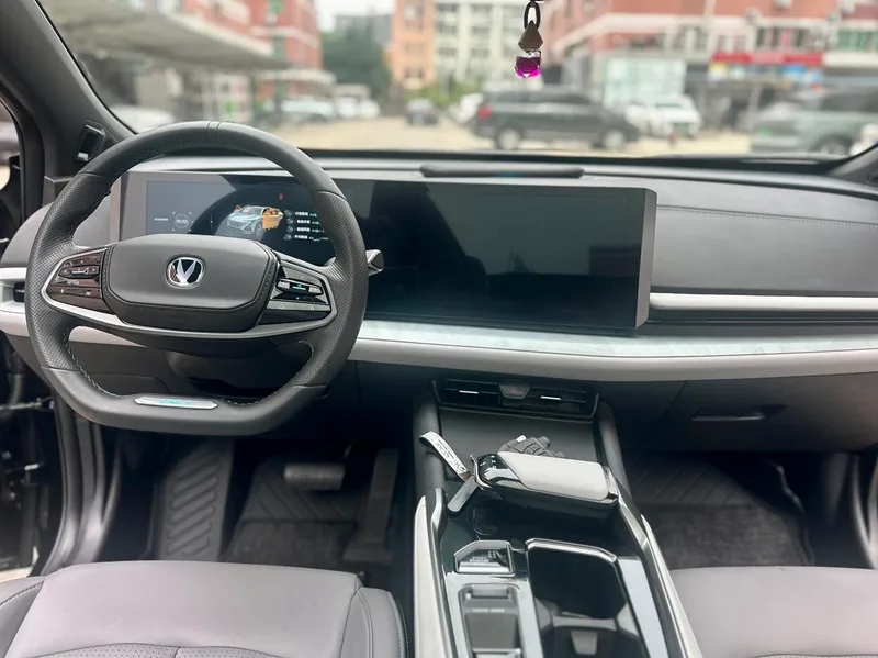 Changan UNI-T 2023 Deuxième génération 1.5T Finition premium intérieur photo 19 Changan UNI-T 2023 Deuxième génération 1.5T Finition premium intérieur photo 19