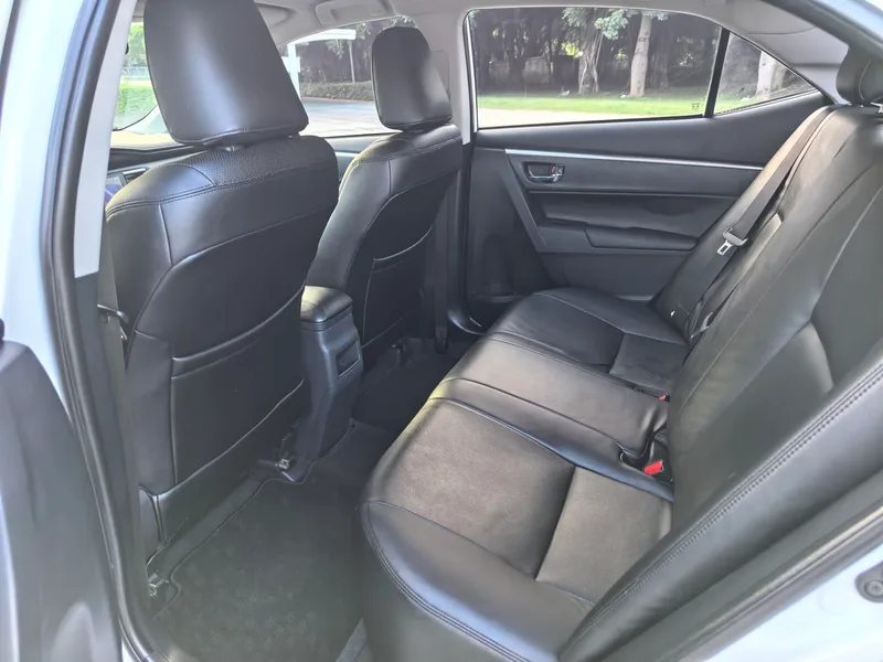 Toyota Corolla 2017 Restyling 1.2T S-CVT GL China V interior photo 9 Toyota Corolla 2017 Restyling 1.2T S-CVT GL China V interior photo 9