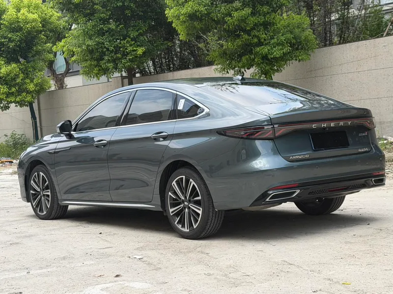 Chery Arrizo 8 PRO 2025 1.6T DCT Luxury type+ interior photo 8 Chery Arrizo 8 PRO 2025 1.6T DCT Luxury type+ interior photo 8