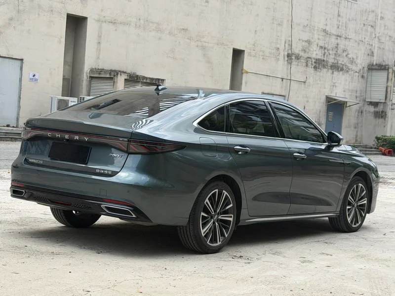 Chery Arrizo 8 PRO 2025 1.6T DCT Luxury type+ interior photo 10 Chery Arrizo 8 PRO 2025 1.6T DCT Luxury type+ interior photo 10
