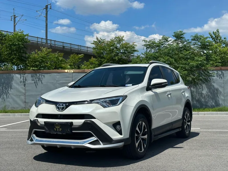 Toyota RAV4 2018 2.0L CVT Moda de tracción en dos ruedas X Edición exterior foto 1 Toyota RAV4 2018 2.0L CVT Moda de tracción en dos ruedas X Edición exterior foto 1