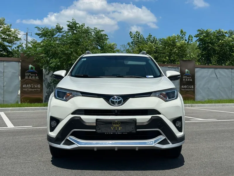 Toyota RAV4 2018 2.0L CVT Moda de tracción en dos ruedas X Edición exterior foto 2 Toyota RAV4 2018 2.0L CVT Moda de tracción en dos ruedas X Edición exterior foto 2