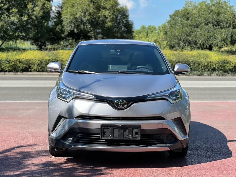 Toyota IZOA 2020 2.0L Yi Chi Edition exterior photo 3 Toyota IZOA 2020 2.0L Yi Chi Edition exterior photo 3