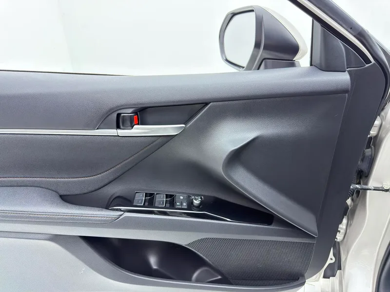 Toyota Camry 2021 2.0G Version de luxe extérieur photo 5 Toyota Camry 2021 2.0G Version de luxe extérieur photo 5