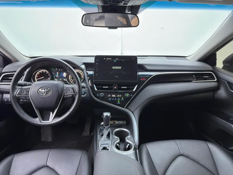 Toyota Camry 2021 2.0G Version de luxe intérieur photo 12 Toyota Camry 2021 2.0G Version de luxe intérieur photo 12