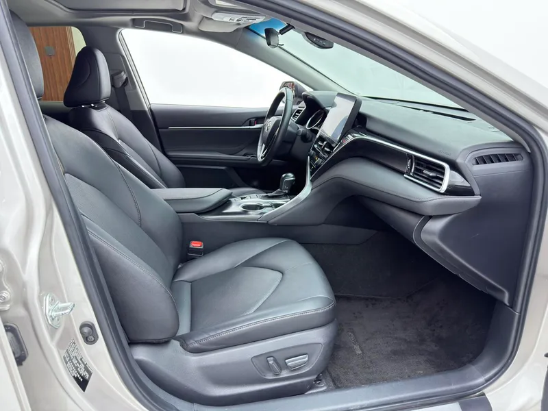 Toyota Camry 2021 2.0G Version de luxe intérieur photo 15 Toyota Camry 2021 2.0G Version de luxe intérieur photo 15