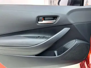 Toyota Corolla 2019 1.2T S-CVT GL-i Version de luxe intérieur photo 11 Toyota Corolla 2019 1.2T S-CVT GL-i Version de luxe intérieur photo 11
