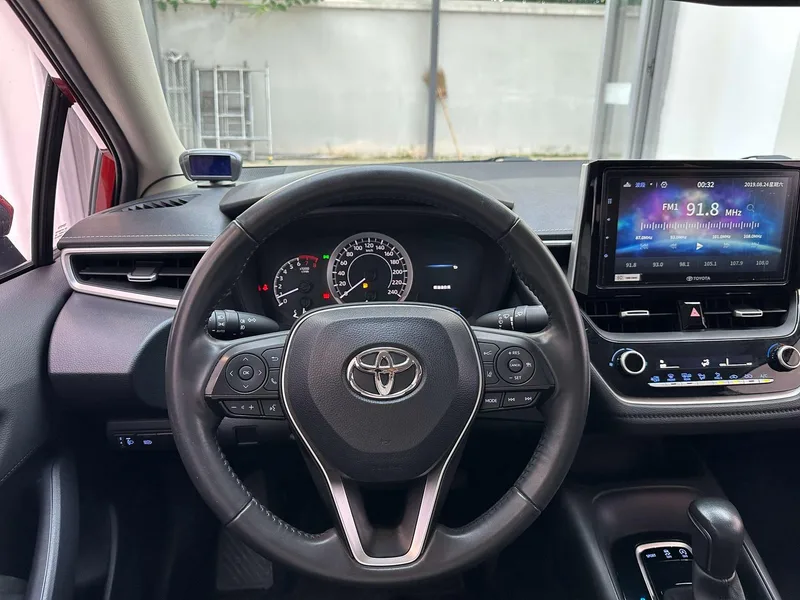Toyota Corolla 2019 1.2T S-CVT GL-i Version de luxe intérieur photo 12 Toyota Corolla 2019 1.2T S-CVT GL-i Version de luxe intérieur photo 12