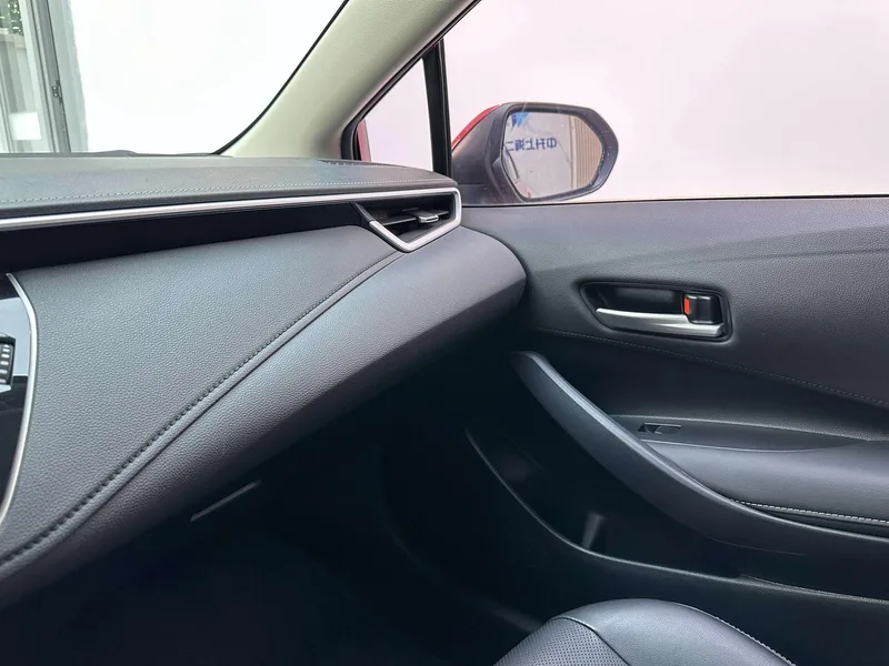 Toyota Corolla 2019 1.2T S-CVT GL-i Version de luxe intérieur photo 15 Toyota Corolla 2019 1.2T S-CVT GL-i Version de luxe intérieur photo 15