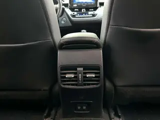 Toyota Corolla 2019 1.2T S-CVT GL-i Version de luxe intérieur photo 18 Toyota Corolla 2019 1.2T S-CVT GL-i Version de luxe intérieur photo 18