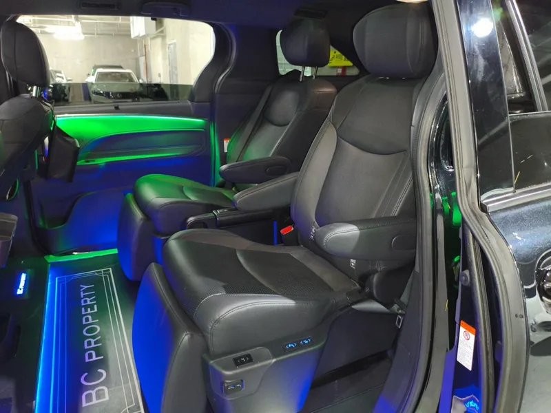 Toyota Granvia 2022 2.5L Híbrido Versión principal interior foto 9 Toyota Granvia 2022 2.5L Híbrido Versión principal interior foto 9