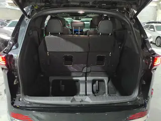 Toyota Granvia 2022 2.5L Híbrido Versión principal interior foto 10 Toyota Granvia 2022 2.5L Híbrido Versión principal interior foto 10
