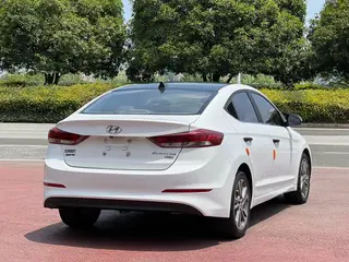 Hyundai Elantra Lingdong 2016 1.6L Auto Zhixuan Type de luxe extérieur photo 5 Hyundai Elantra Lingdong 2016 1.6L Auto Zhixuan Type de luxe extérieur photo 5