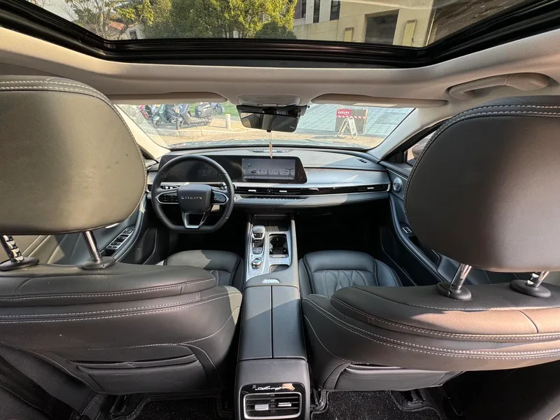 Chery Arrizo 8 2024 1.6TGDI DCT Sabio interior foto 12 Chery Arrizo 8 2024 1.6TGDI DCT Sabio interior foto 12