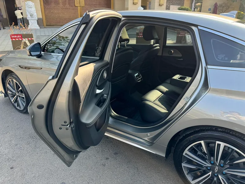 Chery Arrizo 8 2024 1.6TGDI DCT Sabio interior foto 14 Chery Arrizo 8 2024 1.6TGDI DCT Sabio interior foto 14