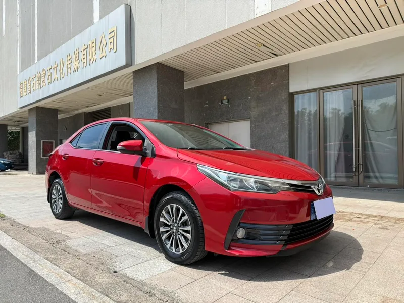 Toyota Corolla 2018 1.2T S-CVT GL Versión de disfrute inteligente País VI exterior foto 3 Toyota Corolla 2018 1.2T S-CVT GL Versión de disfrute inteligente País VI exterior foto 3