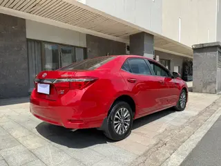 Toyota Corolla 2018 1.2T S-CVT GL Versión de disfrute inteligente País VI interior foto 8 Toyota Corolla 2018 1.2T S-CVT GL Versión de disfrute inteligente País VI interior foto 8