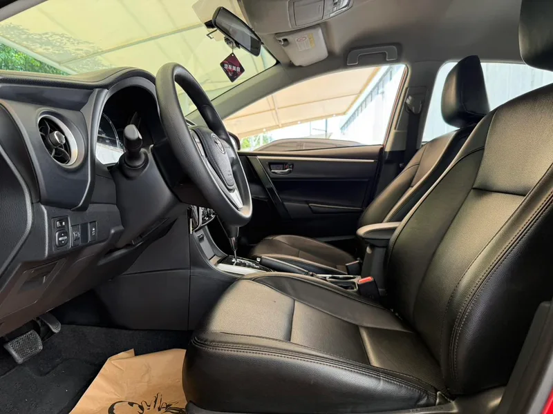 Toyota Corolla 2018 1.2T S-CVT GL Versión de disfrute inteligente País VI interior foto 9 Toyota Corolla 2018 1.2T S-CVT GL Versión de disfrute inteligente País VI interior foto 9