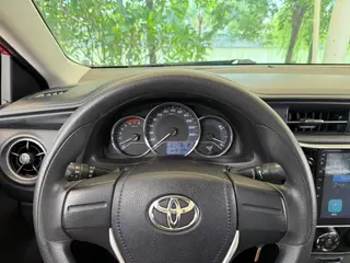 Toyota Corolla 2018 1.2T S-CVT GL Versión de disfrute inteligente País VI interior foto 14 Toyota Corolla 2018 1.2T S-CVT GL Versión de disfrute inteligente País VI interior foto 14