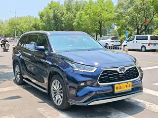Toyota Highlander 2022 Dual Power 2.5L Four-wheel drive Premium Edition 7 seat exterior photo 3