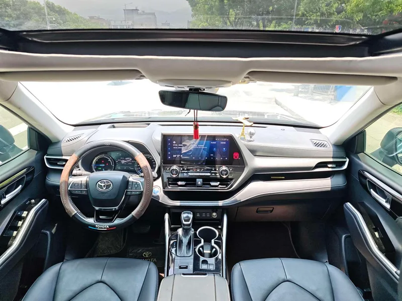 Toyota Highlander 2022 Dual Power 2.5L Four-wheel drive Premium Edition 7 seat exterior photo 4