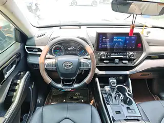 Toyota Highlander 2022 Dual Power 2.5L Four-wheel drive Premium Edition 7 seat exterior photo 5