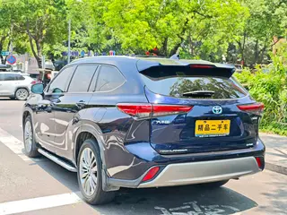 Toyota Highlander 2022 Dual Power 2.5L Four-wheel drive Premium Edition 7 seat interior photo 9