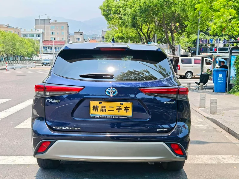 Toyota Highlander 2022 Dual Power 2.5L Four-wheel drive Premium Edition 7 seat interior photo 10