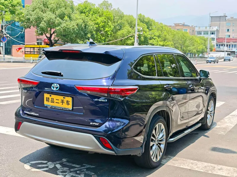 Toyota Highlander 2022 Dual Power 2.5L Four-wheel drive Premium Edition 7 seat interior photo 11