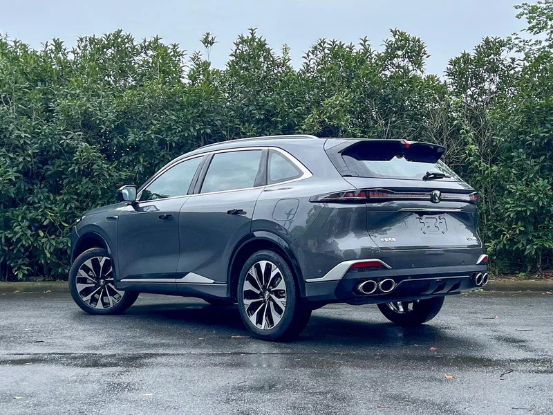 Changan CS75 PLUS 2025 Fourth generation Ultra 2.0T New Blue Whale Wisdom Zhiqing Type exterior photo 5 Changan CS75 PLUS 2025 Fourth generation Ultra 2.0T New Blue Whale Wisdom Zhiqing Type exterior photo 5