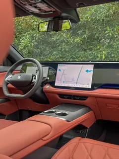 Changan CS75 PLUS 2025 Fourth generation Ultra 2.0T New Blue Whale Wisdom Zhiqing Type interior photo 10 Changan CS75 PLUS 2025 Fourth generation Ultra 2.0T New Blue Whale Wisdom Zhiqing Type interior photo 10