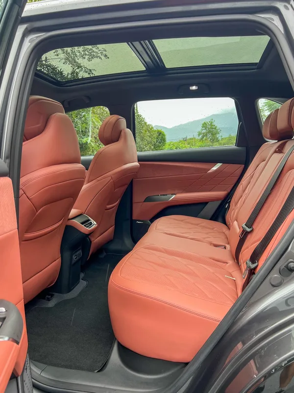 Changan CS75 PLUS 2025 Fourth generation Ultra 2.0T New Blue Whale Wisdom Zhiqing Type interior photo 11 Changan CS75 PLUS 2025 Fourth generation Ultra 2.0T New Blue Whale Wisdom Zhiqing Type interior photo 11