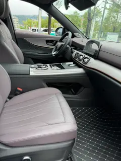 Chery Tiggo 9 2025 2.0T AT Two-Wheel Drive Premium Edition interior photo 11 Chery Tiggo 9 2025 2.0T AT Two-Wheel Drive Premium Edition interior photo 11