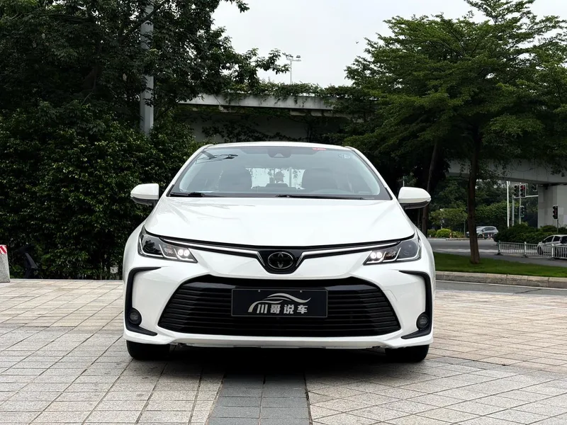 Toyota Corolla 2021 1.2T S-CVT Edición de lujo exterior foto 2 Toyota Corolla 2021 1.2T S-CVT Edición de lujo exterior foto 2