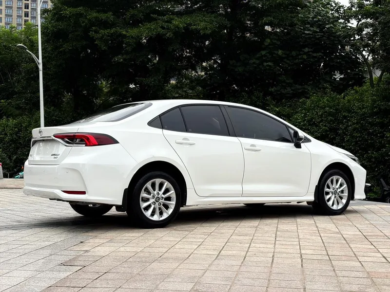 Toyota Corolla 2021 1.2T S-CVT Edición de lujo exterior foto 6 Toyota Corolla 2021 1.2T S-CVT Edición de lujo exterior foto 6