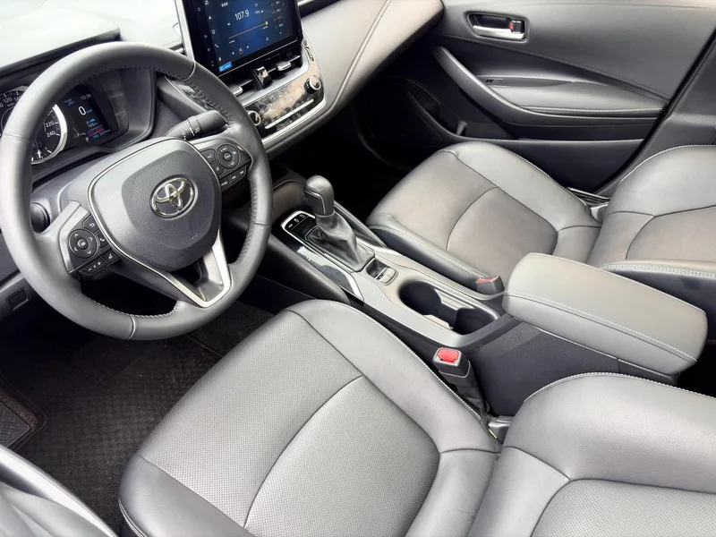 Toyota Corolla 2021 1.2T S-CVT Edición de lujo interior foto 10 Toyota Corolla 2021 1.2T S-CVT Edición de lujo interior foto 10