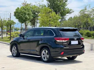 Toyota Highlander 2021 2.0T Four-wheel drive deluxe edition 7 seat exterior photo 6 Toyota Highlander 2021 2.0T Four-wheel drive deluxe edition 7 seat exterior photo 6