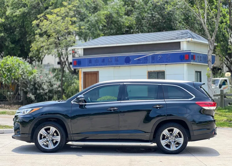Toyota Highlander 2021 2.0T Four-wheel drive deluxe edition 7 seat exterior photo 7 Toyota Highlander 2021 2.0T Four-wheel drive deluxe edition 7 seat exterior photo 7
