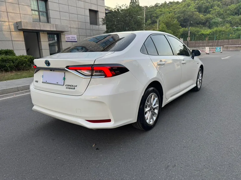 Toyota Corolla 2021 Dual Power 1.8L E-CVT Elite Edition exterior photo 5 Toyota Corolla 2021 Dual Power 1.8L E-CVT Elite Edition exterior photo 5