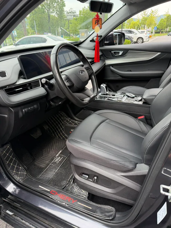 Chery Tiggo 8 PLUS 2022 290TGDI DCT Pride Edition+ interior photo 9 Chery Tiggo 8 PLUS 2022 290TGDI DCT Pride Edition+ interior photo 9
