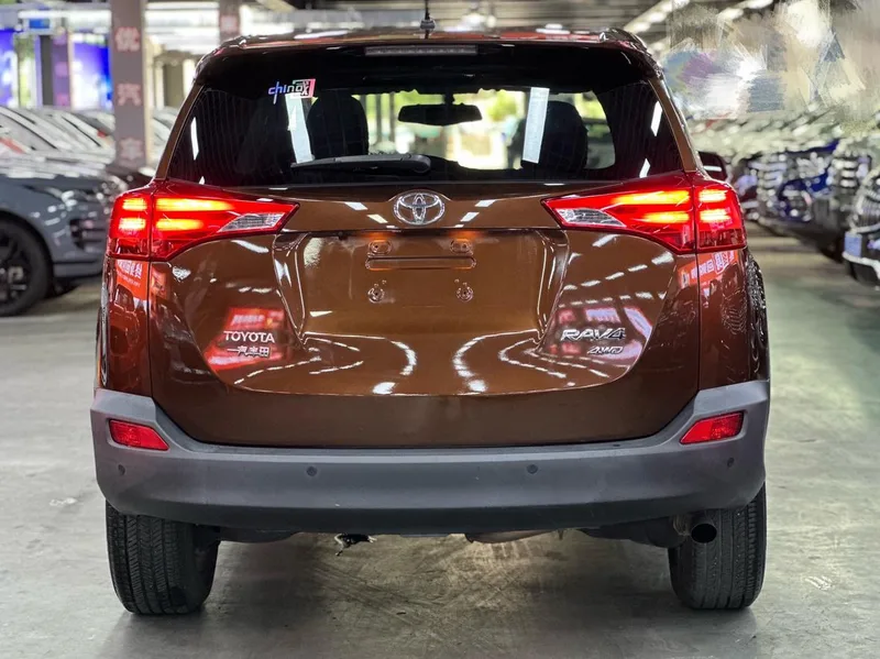 Toyota RAV4 2013 2.0L CVT Four-wheel drive new version exterior photo 4 Toyota RAV4 2013 2.0L CVT Four-wheel drive new version exterior photo 4
