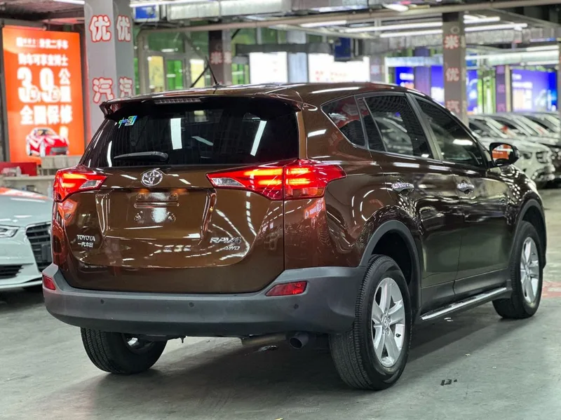 Toyota RAV4 2013 2.0L CVT Four-wheel drive new version exterior photo 7 Toyota RAV4 2013 2.0L CVT Four-wheel drive new version exterior photo 7