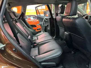Toyota RAV4 2013 2.0L CVT Four-wheel drive new version interior photo 11 Toyota RAV4 2013 2.0L CVT Four-wheel drive new version interior photo 11