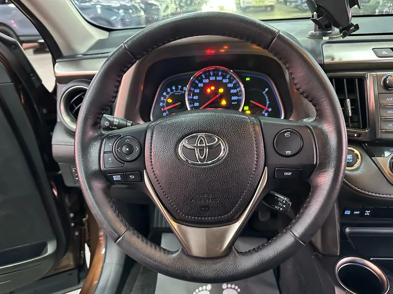 Toyota RAV4 2013 2.0L CVT Four-wheel drive new version interior photo 13 Toyota RAV4 2013 2.0L CVT Four-wheel drive new version interior photo 13