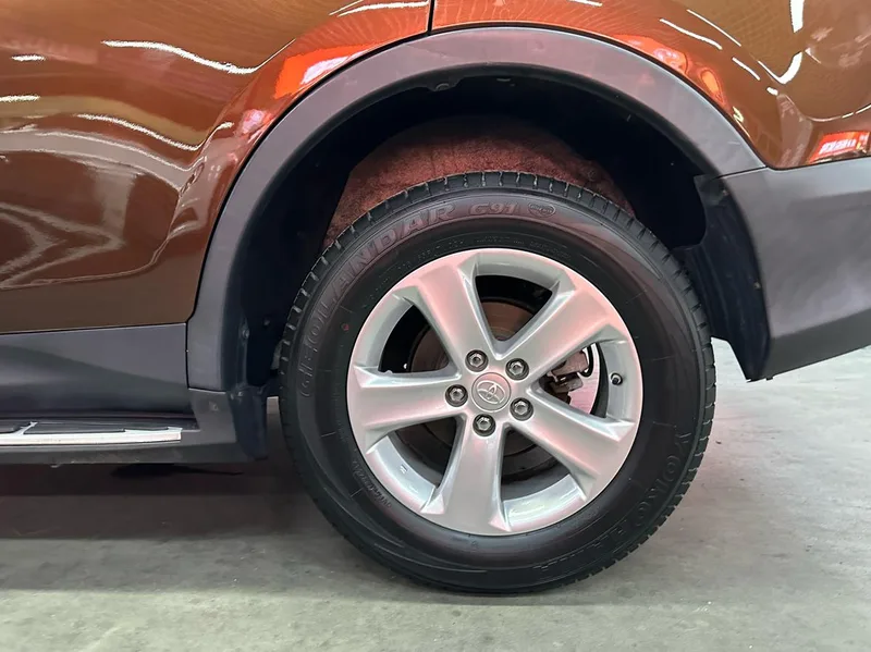 Toyota RAV4 2013 2.0L CVT Four-wheel drive new version interior photo 16 Toyota RAV4 2013 2.0L CVT Four-wheel drive new version interior photo 16