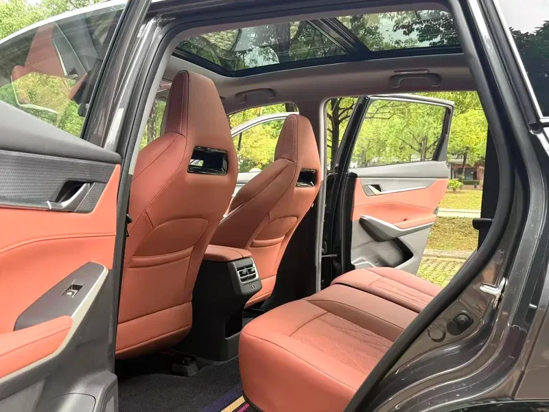 Changan CS75 PLUS 2024 Third generation Champion Edition 1.5T Automatic intelligent driving type interior photo 10 Changan CS75 PLUS 2024 Third generation Champion Edition 1.5T Automatic intelligent driving type interior photo 10